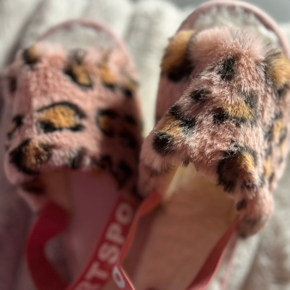 Pink Leopard Print Slip-Ons